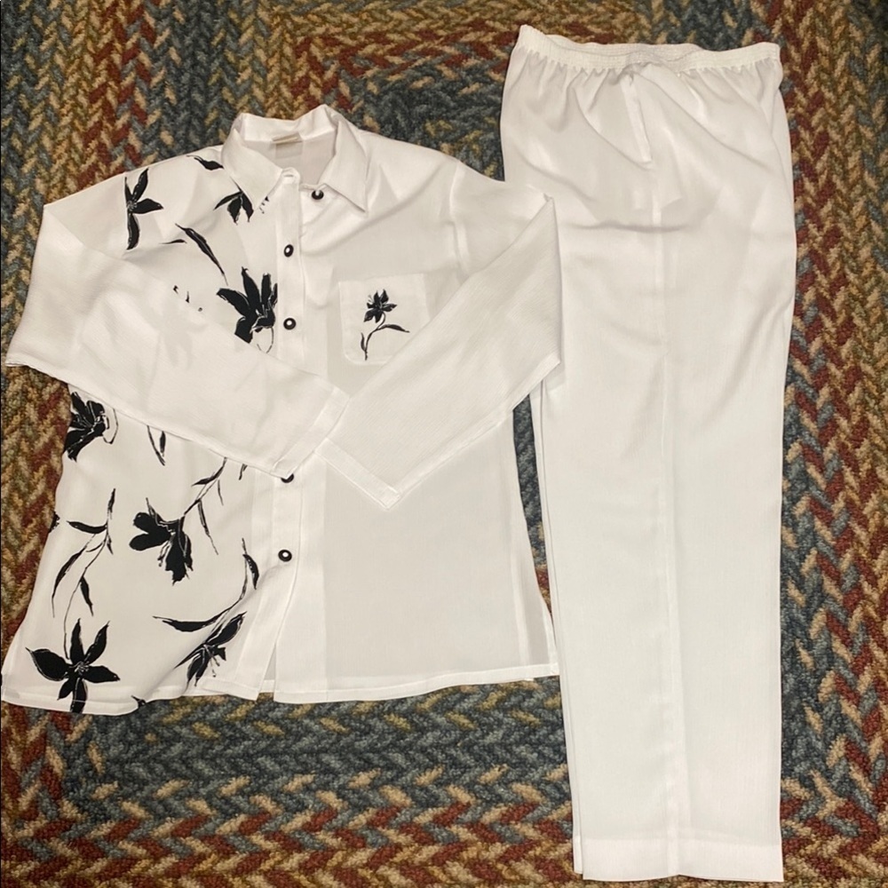 Vintage Y2K White Button-Up Pant / Shirt Set with Black Floral Design - Picture 8 of 16